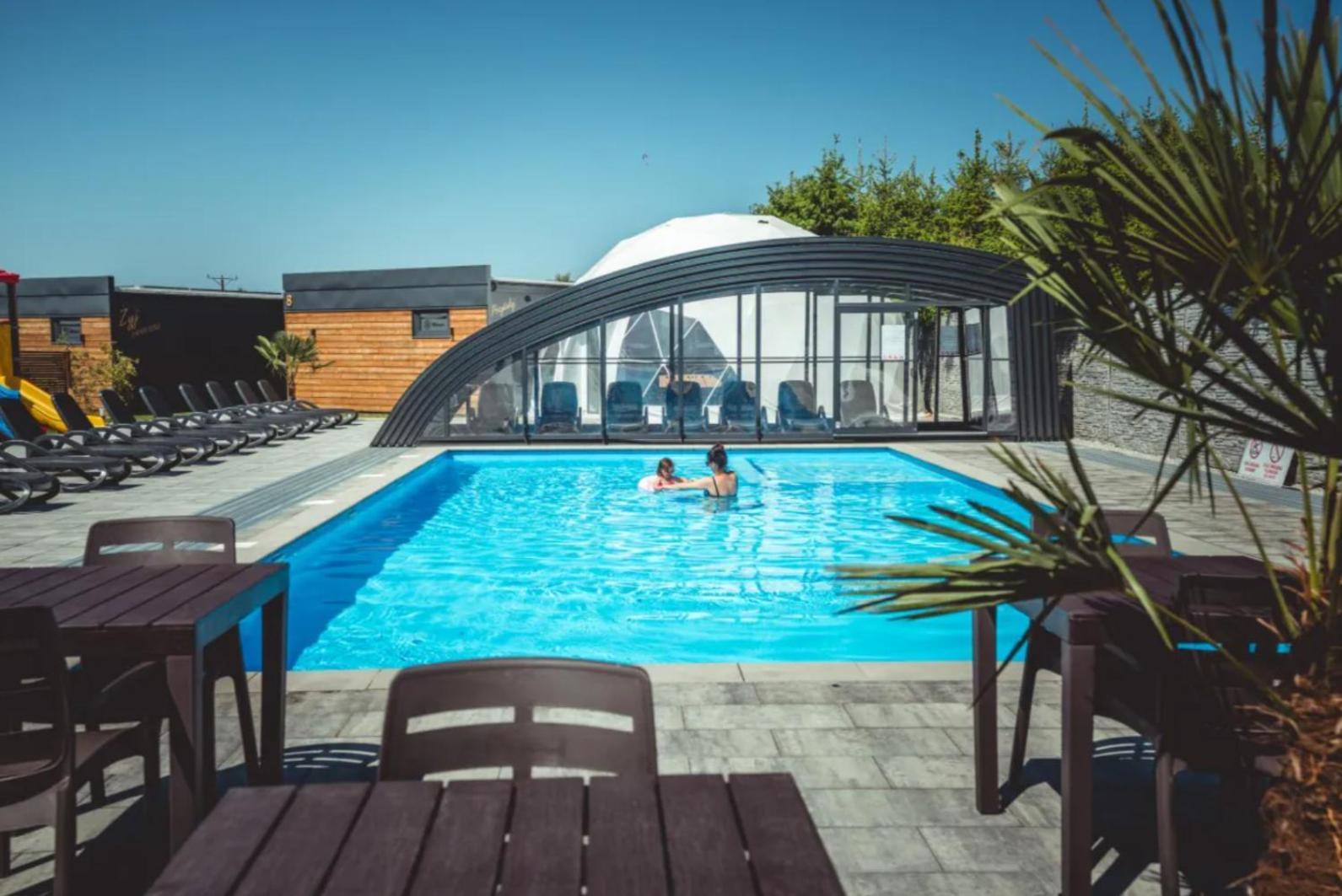 Rresort Holiday Homes レバル エクステリア 写真